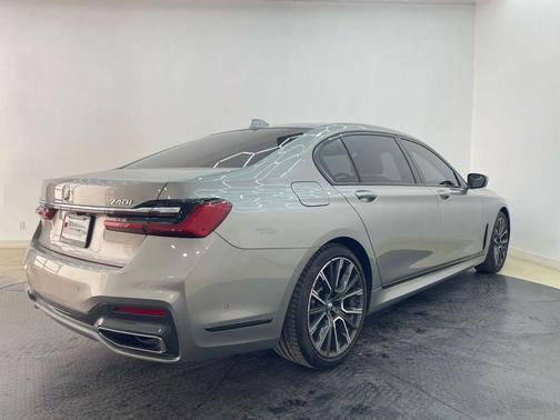 2020 BMW 740 740i Sedan 4D