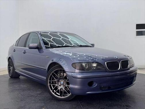 2004 BMW 330 330i Sedan 4D