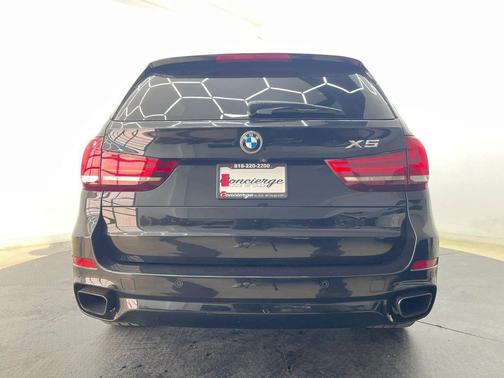 Black 2018 BMW X5 xDrive50i