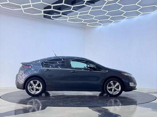 2011 Chevrolet Volt Base
