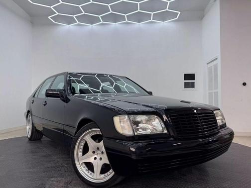 1997 Mercedes-Benz S-Class S 500 Sedan 4D
