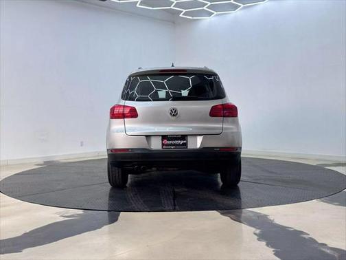 2016 Volkswagen Tiguan 2.0T S 4MOTION