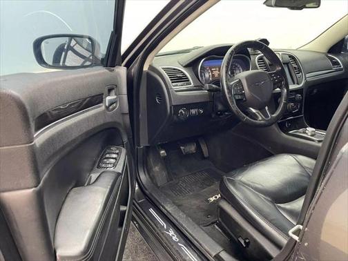 2016 Chrysler 300 Limited