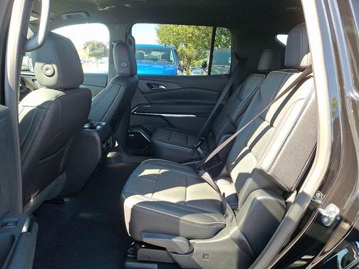 2025 Chevrolet Traverse High Country