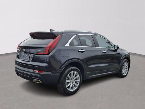 2022 Cadillac XT4 Luxury