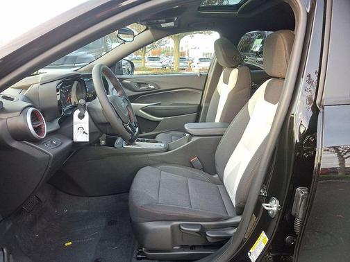 2026 Chevrolet Trax FWD 1RS