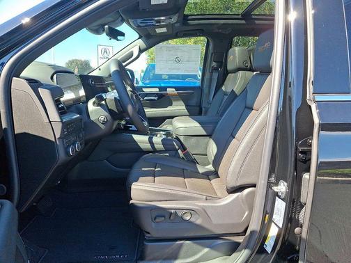 2025 Chevrolet Tahoe 4WD High Country