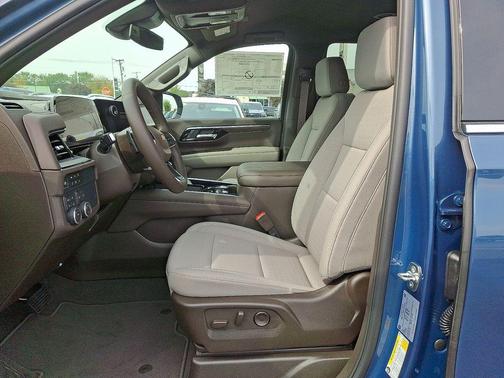 2025 Chevrolet Tahoe LS