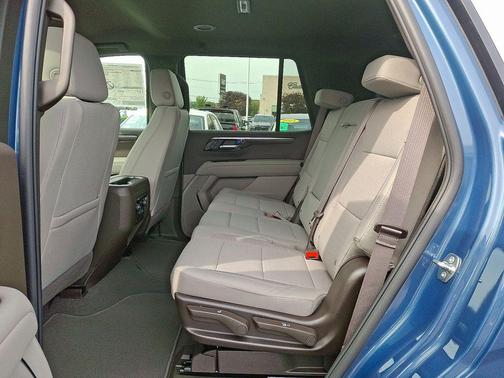 2025 Chevrolet Tahoe LS