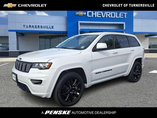 2022 Jeep Grand Cherokee Laredo