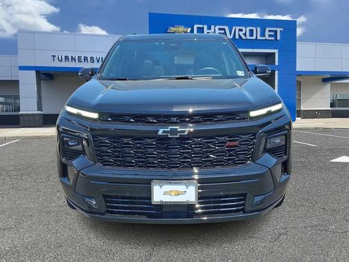 Mosaic Black Metallic 2024 Chevrolet Traverse RS