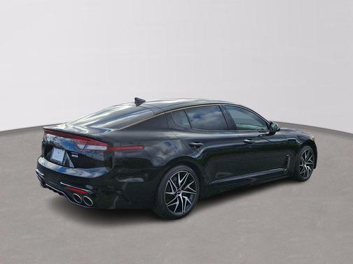 2022 Kia Stinger GT-Line