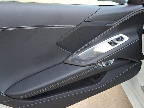 2026 Chevrolet Corvette Stingray w/1LT