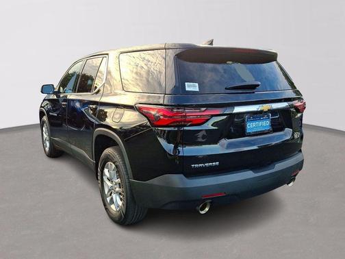 2023 Chevrolet Traverse LS