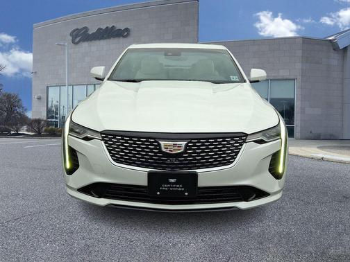 2024 Cadillac CT4 Luxury