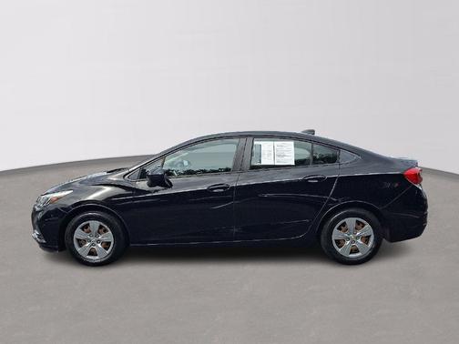Mosaic Black Metallic 2017 Chevrolet Cruze LS