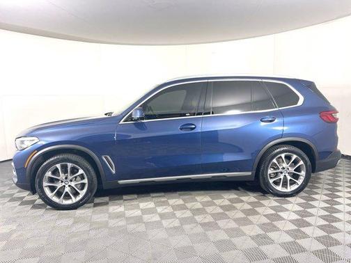 Photo 5 of 36 of 2019 BMW X5 xDrive40i