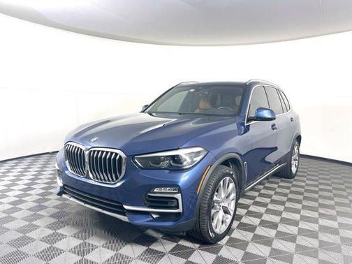 Photo 3 of 36 of 2019 BMW X5 xDrive40i