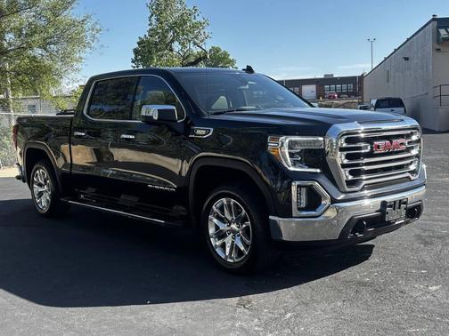 Black 2021 GMC Sierra 1500 SLT