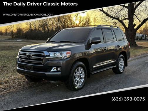 2018 Toyota Land Cruiser Base