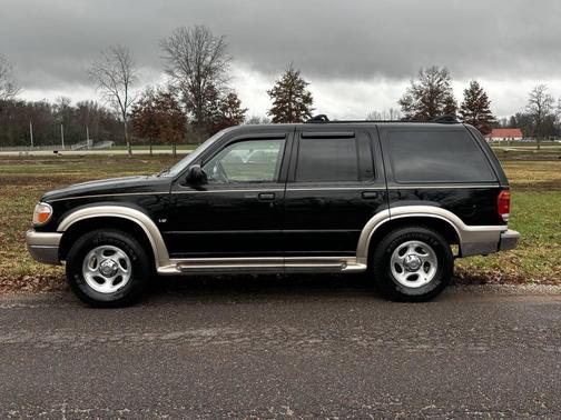 1999 Ford Explorer Limited