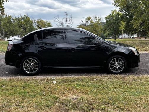 2011 Nissan Sentra SE-R Spec V