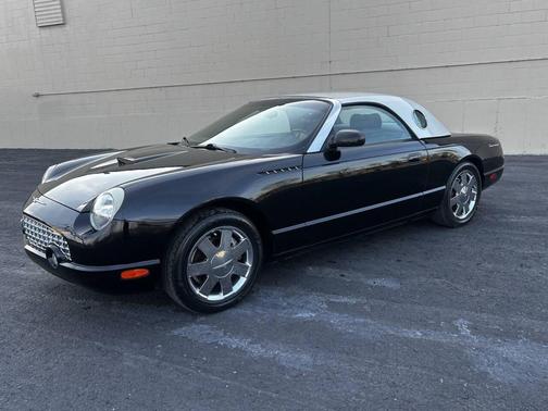 2002 Ford Thunderbird Deluxe