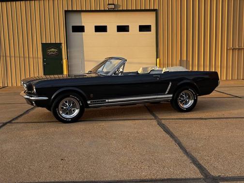 1965 Ford Mustang Base