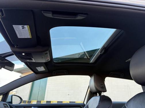 2015 Volkswagen Golf GTI 2.0T SE w/Performance Package 2-Door