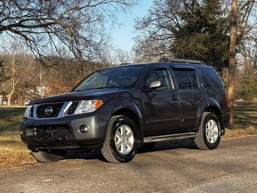 2011 Nissan Pathfinder SV
