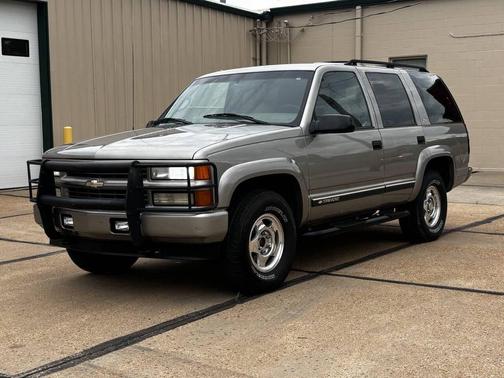 Pewter 2000 Chevrolet Tahoe Z71
