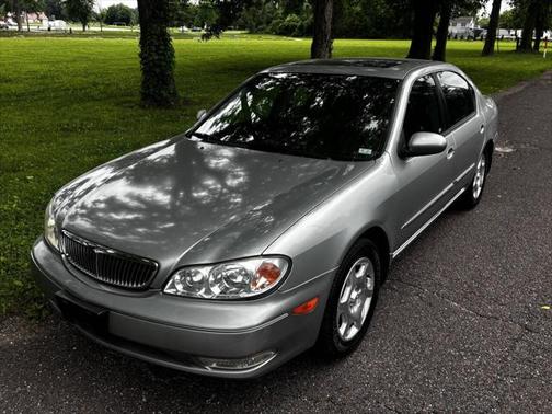 2001 INFINITI I30 Luxury