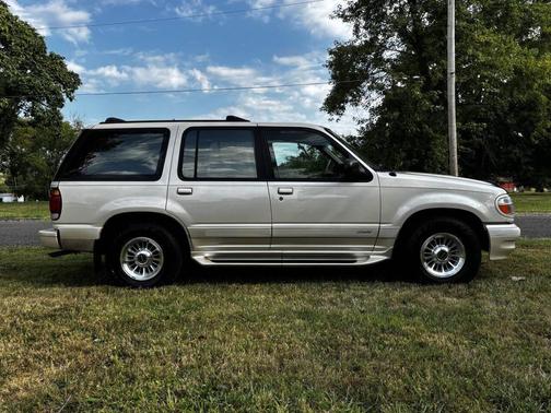 1996 Ford Explorer Limited