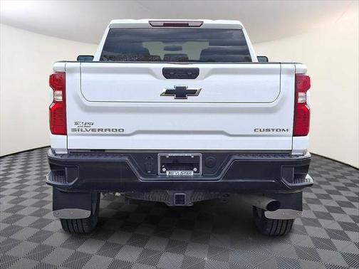 2022 Chevrolet Silverado 2500 Custom