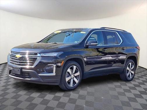 2022 Chevrolet Traverse LT Leather
