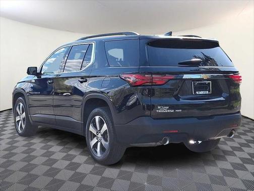 2022 Chevrolet Traverse LT Leather