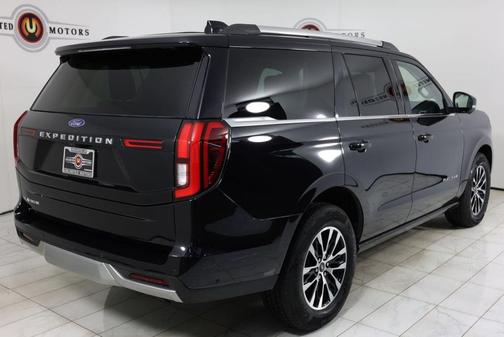 Black Metallic 2025 Ford Expedition Platinum