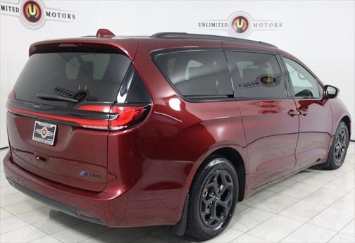 2021 Chrysler Pacifica Hybrid Touring L
