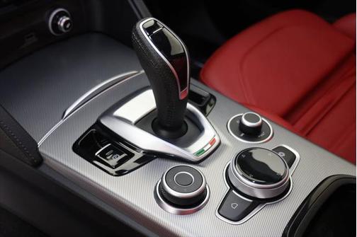 2024 Alfa Romeo Stelvio Veloce AWD