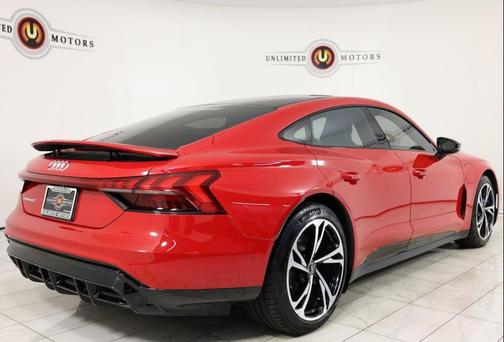 2022 Audi e-tron GT Prestige