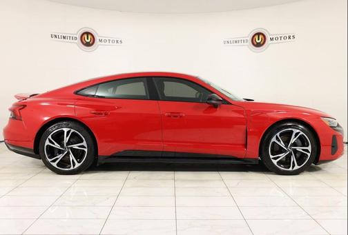 2022 Audi e-tron GT Prestige