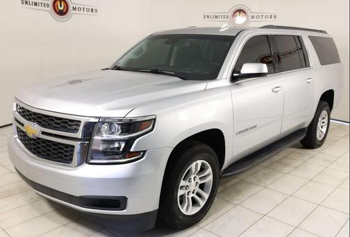 Silver Ice Metallic 2019 Chevrolet Suburban LT