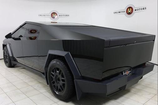 2024 Tesla Cybertruck Cyberbeast