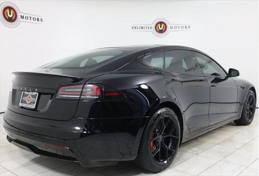 2023 Tesla Model S Plaid
