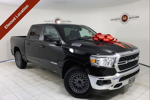 Diamond Black Crystal Pearlcoat 2023 RAM 1500 Big Horn/Lone Star