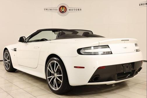 2016 Aston Martin V8 Vantage Base