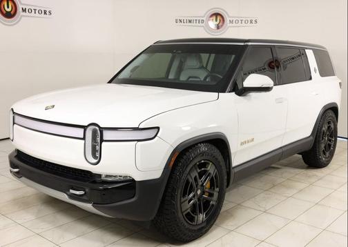 2023 Rivian R1S Adventure