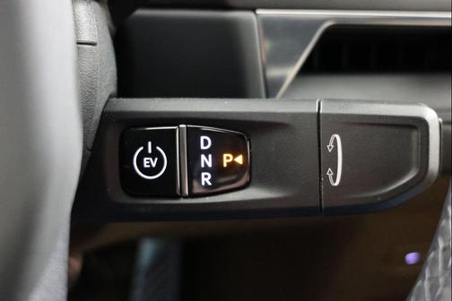 Aurora Black Pearl 2024 Kia EV9 GT-Line