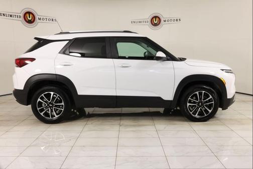 Summit White 2025 Chevrolet Trailblazer LT