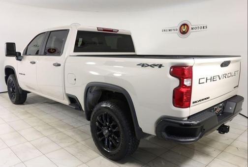 White Sands 2026 Chevrolet Silverado 2500 Custom